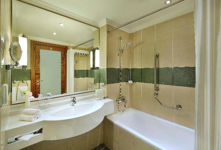 Room PREMIUM CITY VIEW Room