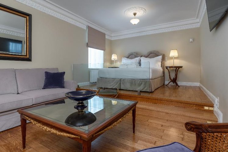SUITE CAPACITY 4 Room