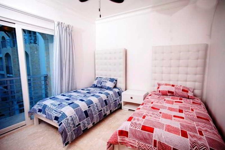 SUITE CAPACITY 6 Room