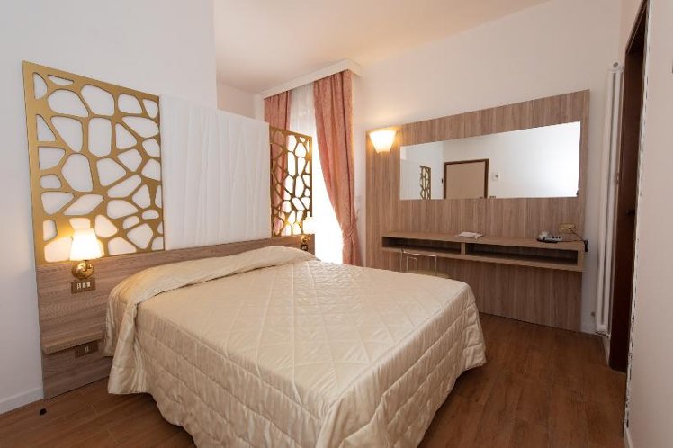 DOUBLE SINGLE USE EXECUTIVE Room