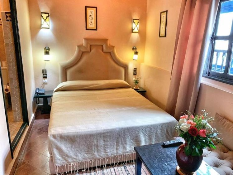 SINGLE STANDARD Room