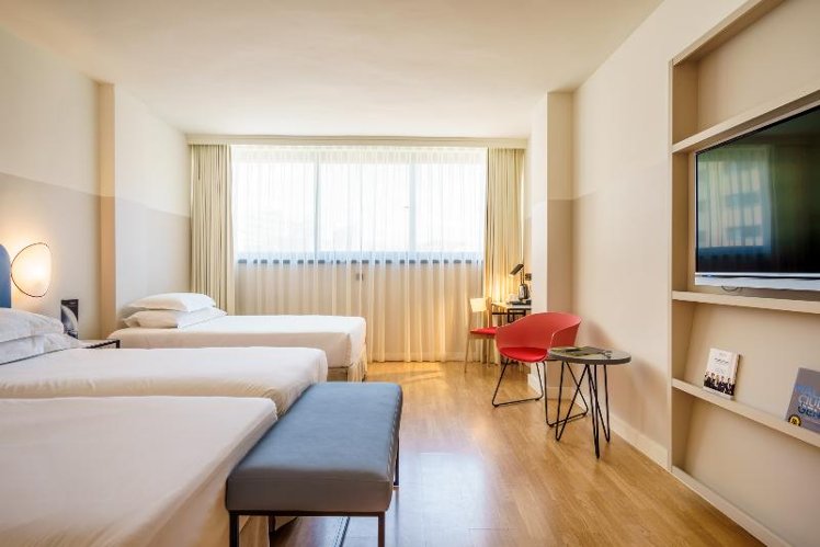 TRIPLE STANDARD Room