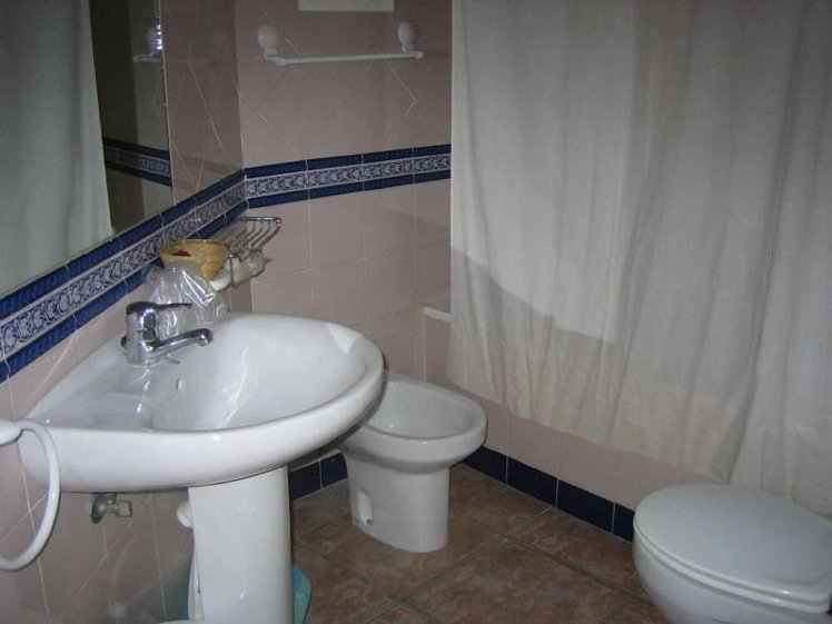 SINGLE STANDARD Room