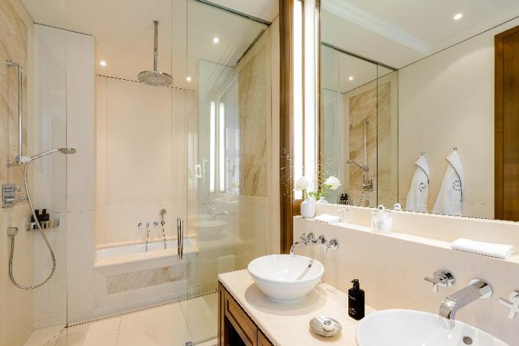 DOUBLE DELUXE Room