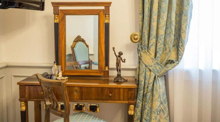 SUITE Presidential Room