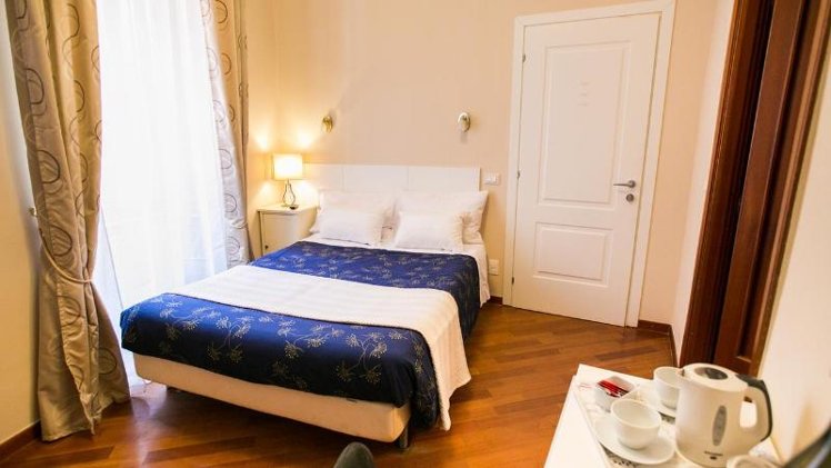 DOUBLE STANDARD Room