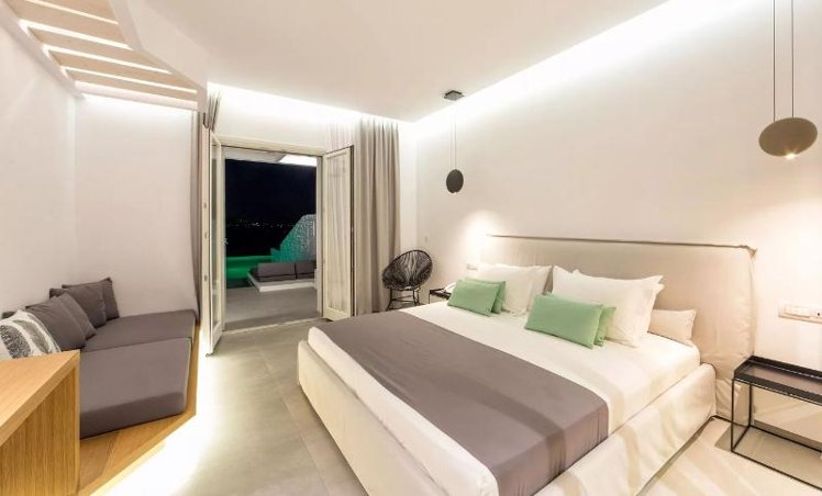 SUITE SUPERIOR WITH PRIVATE POOL Room