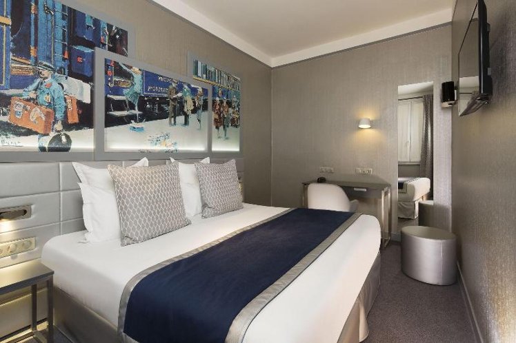 DOUBLE STANDARD Room
