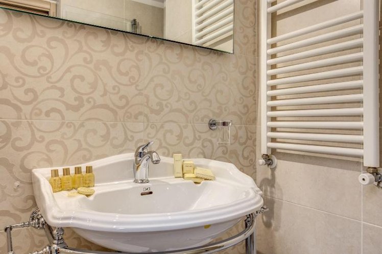 TWIN SUPERIOR Room