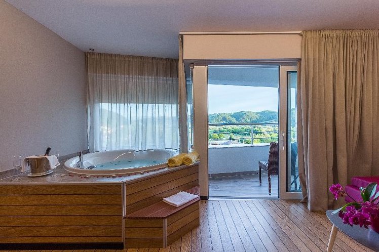 DOUBLE PREMIUM Room