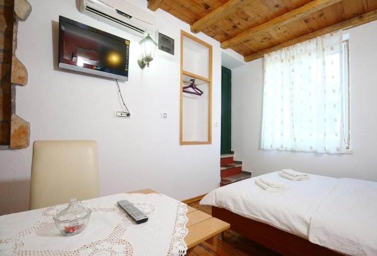 Villa Urbi et Orbi