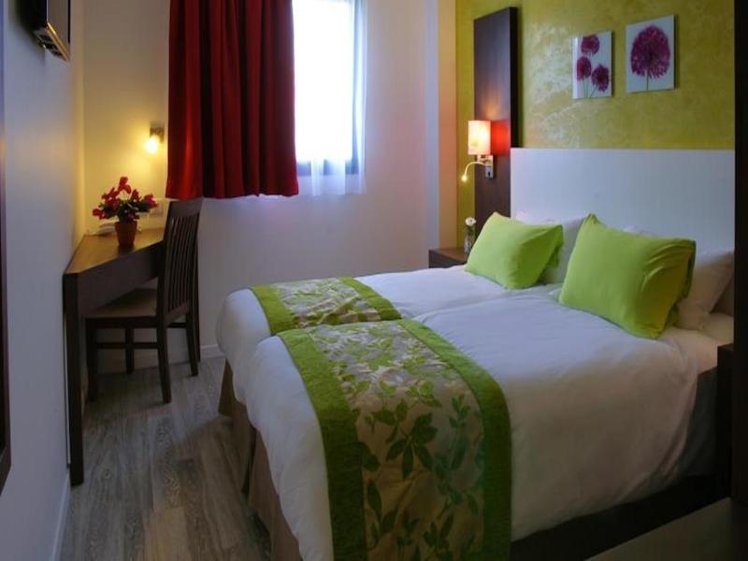 TWIN STANDARD Room