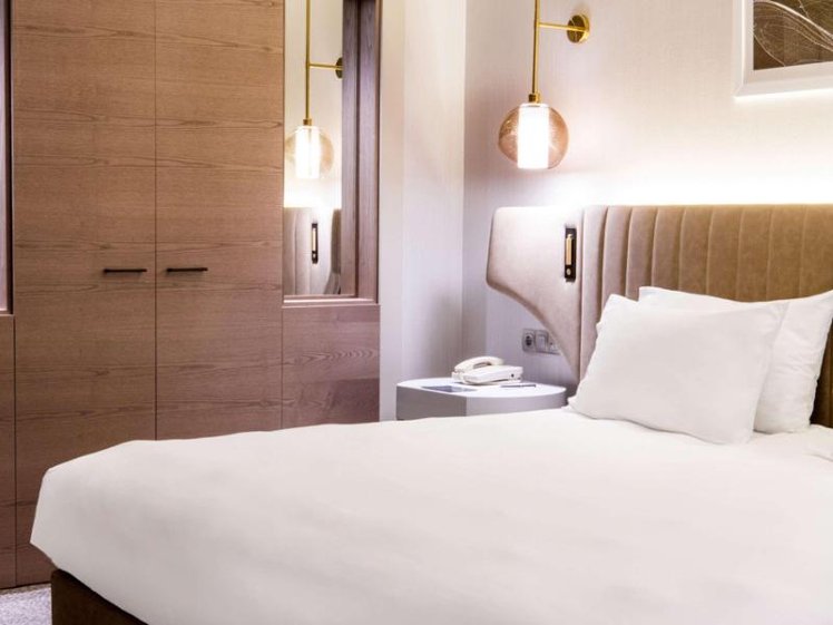 DOUBLE SEA VIEW KING BED Room