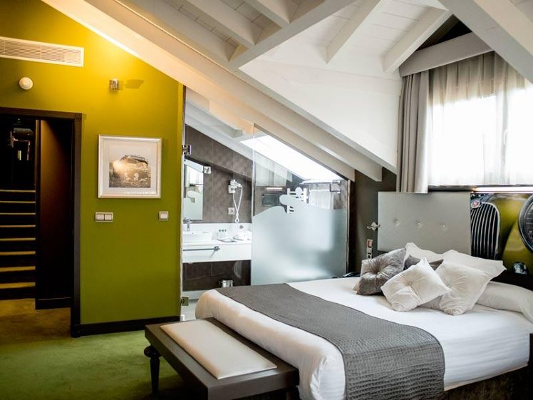 JUNIOR SUITE WITH JACUZZI Room