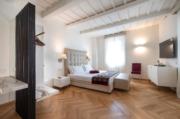 TRIPLE SUPERIOR Room