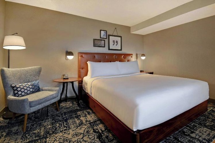 DOUBLE Accessible KING SIZE BED Room