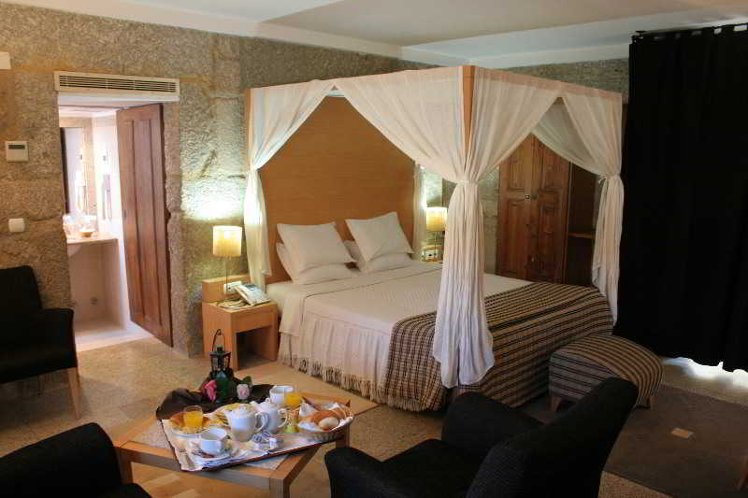 JUNIOR SUITE STANDARD Room