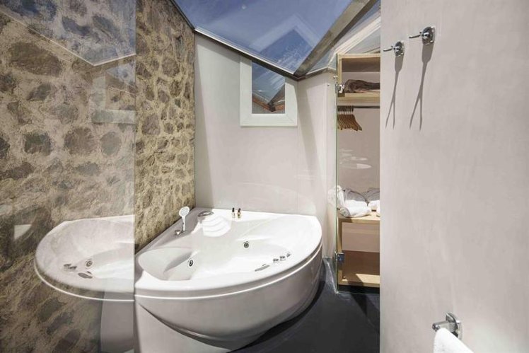 DOUBLE GARDEN VIEW Room
