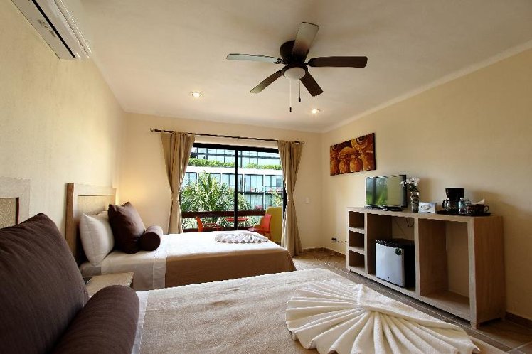 DOUBLE DELUXE WITH TERRACE Room