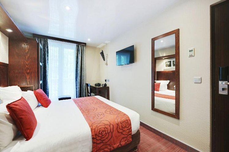 DOUBLE STANDARD Room