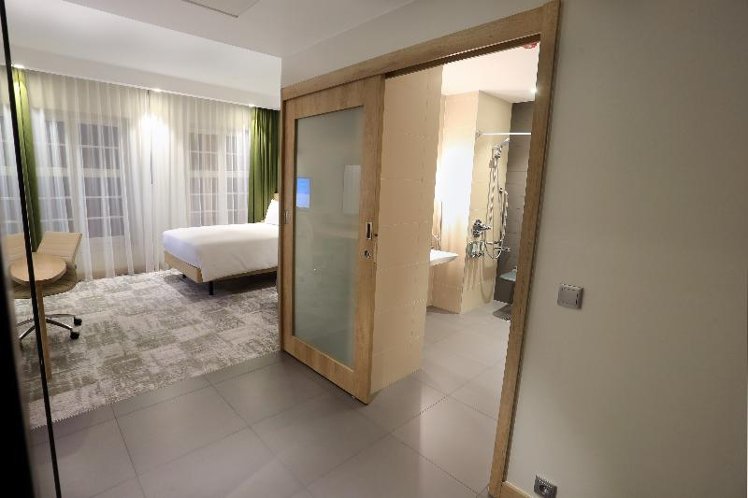 FAMILY ROOM Accessible-Queen Size Bed Room