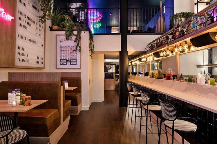 Bar