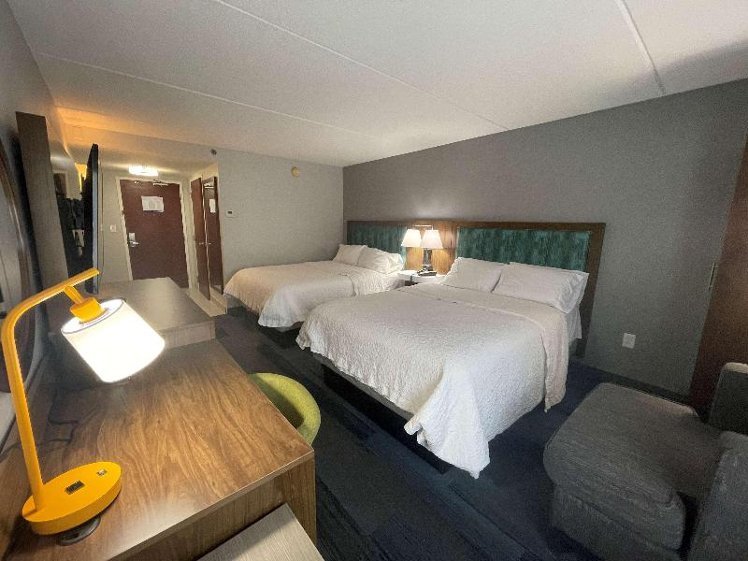 DOUBLE TWO QUEEN BEDS Room