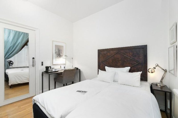 DOUBLE ECONOMY Room