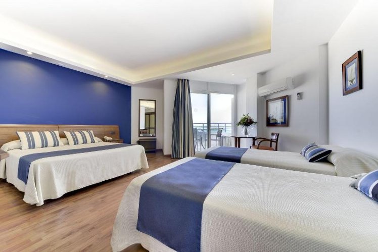 QUADRUPLE SEA VIEW CAPACITY 3 Room