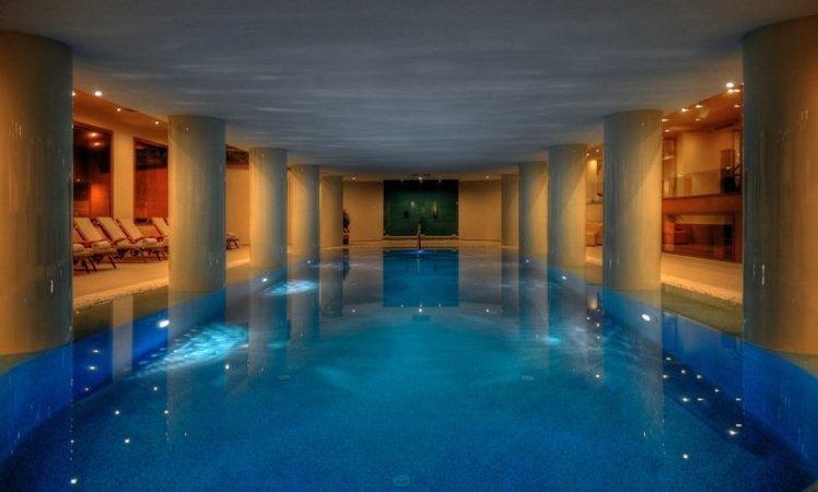 Lvzz Hotel
