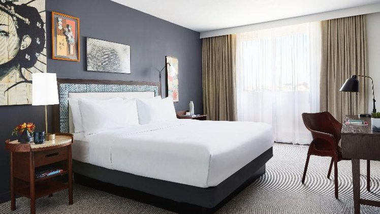 DOUBLE KING SIZE BED Room