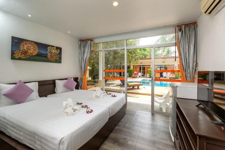 VILLA DELUXE POOL VIEW Room