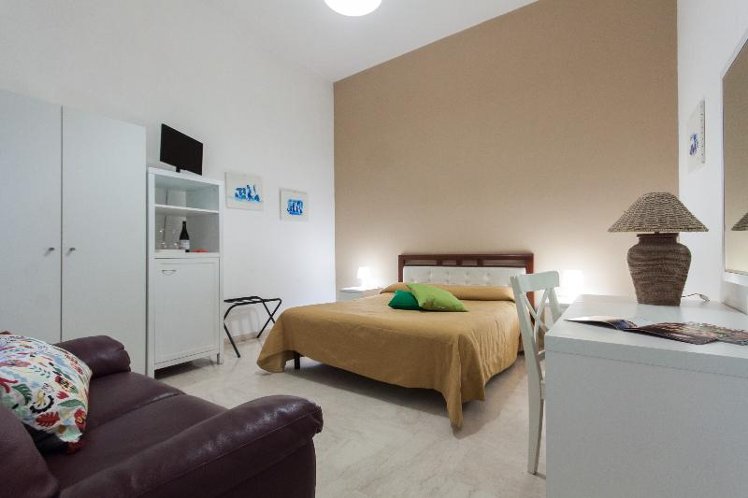 DOUBLE STANDARD Room