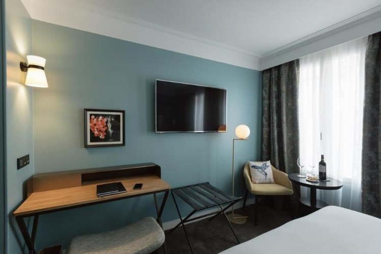 DOUBLE STANDARD Room