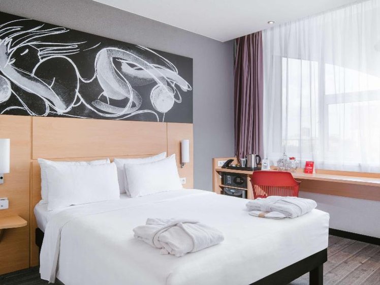 DOUBLE SUPERIOR WITH DOUBLE BED Room