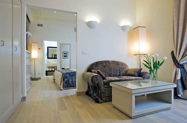 JUNIOR SUITE KING SIZE BED Room