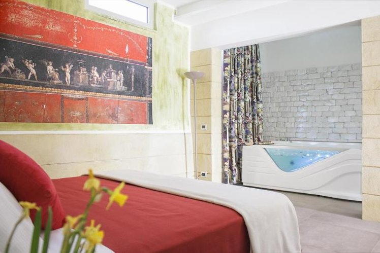 SUITE WITH JACUZZI Room