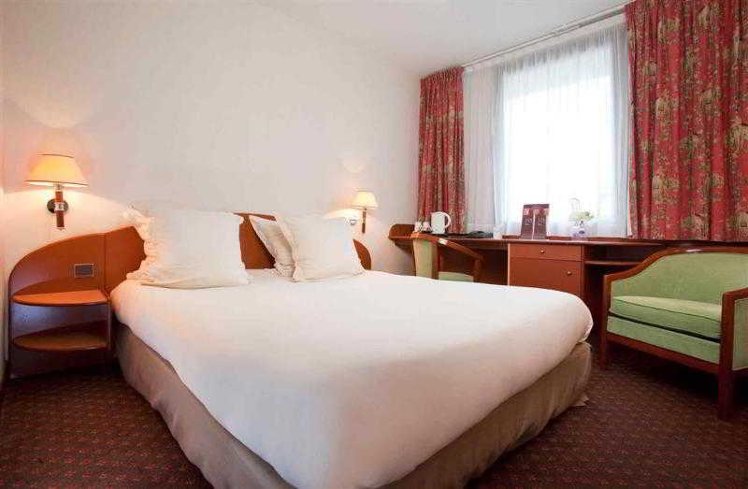 DOUBLE STANDARD Room
