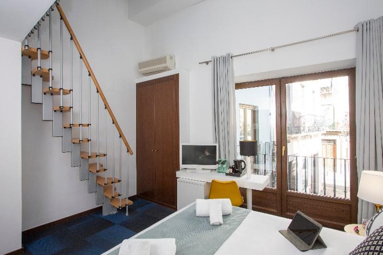 FAMILY ROOM WITH BALCONY Room