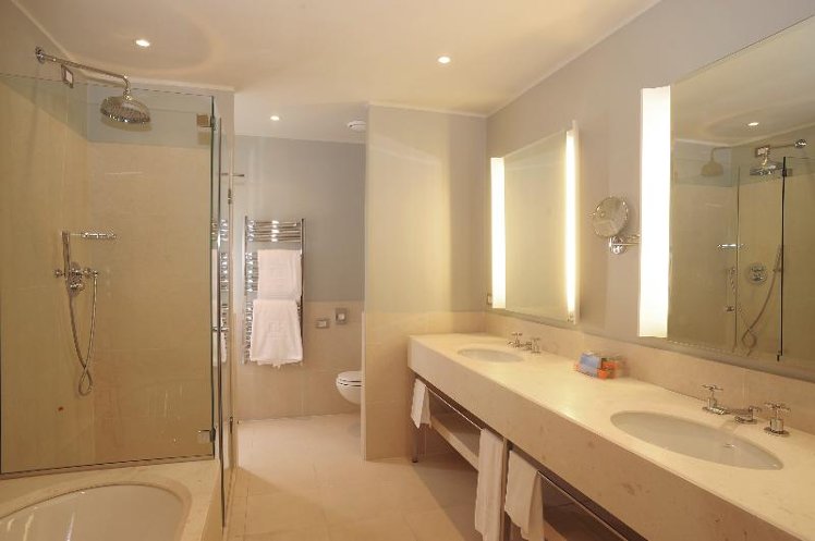 DOUBLE SINGLE USE SUPERIOR Room