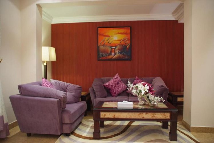 SUITE KING SIZE BED Room