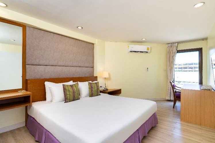 JUNIOR SUITE STANDARD Room