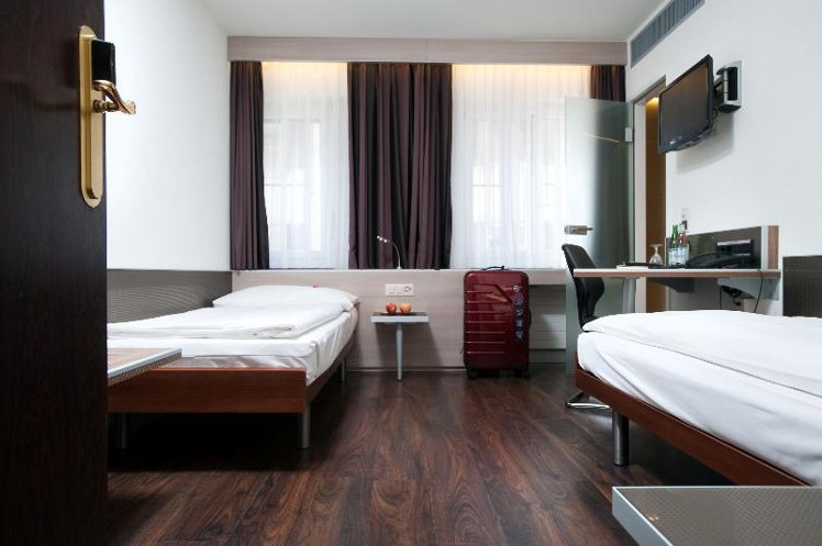 TWIN STANDARD Room