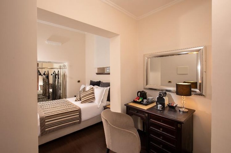 SINGLE STANDARD Room