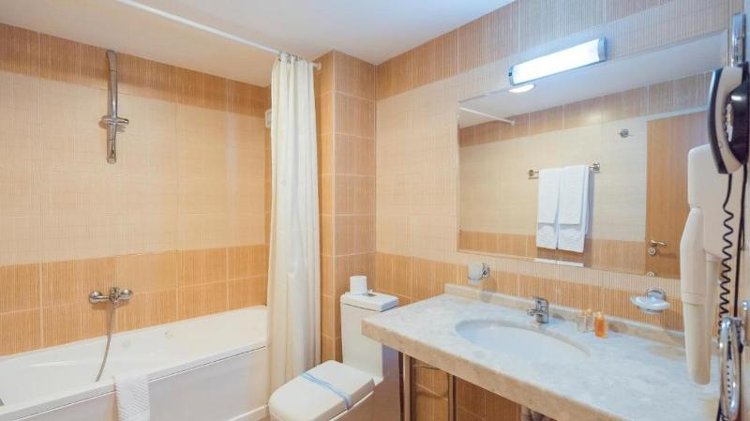 DOUBLE STANDARD Room