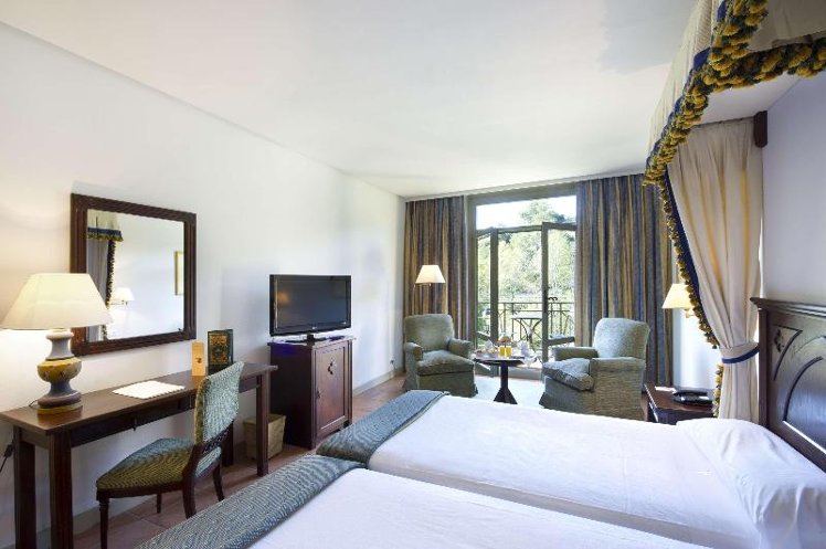 DOUBLE STANDARD Room