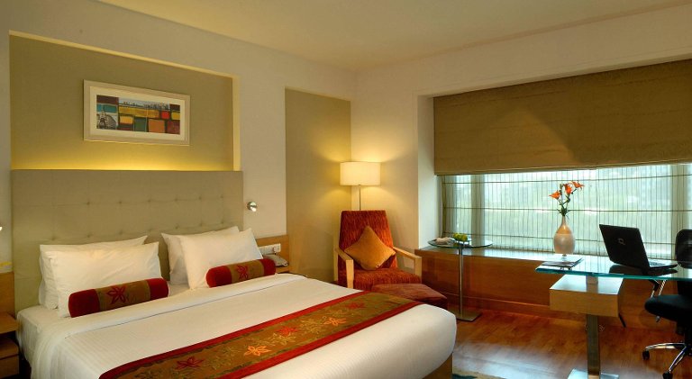 Radisson Mumbai Goregaon (ex Grand Sarovar Premiere)