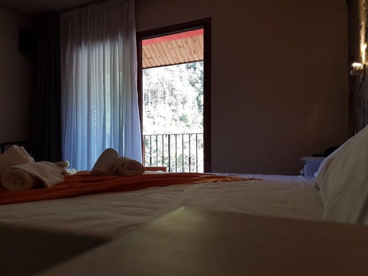SINGLE STANDARD Room