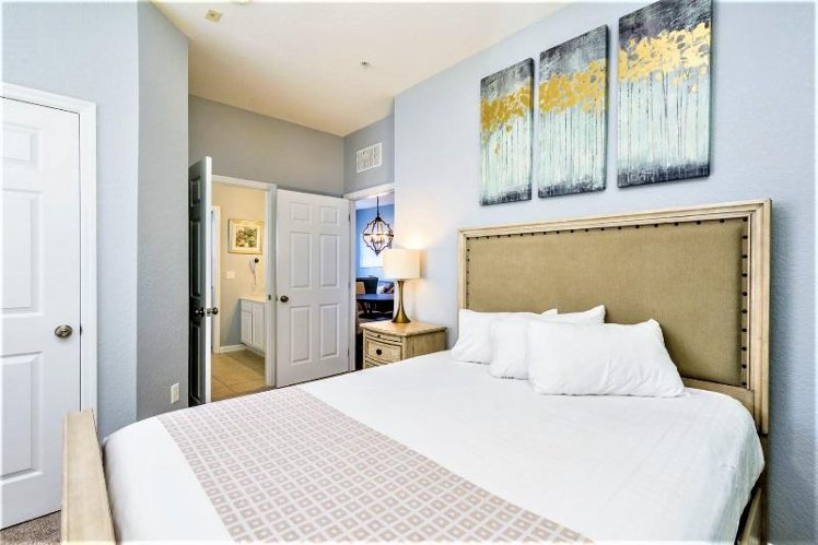 APARTMENT THREE BEDROOMS Room