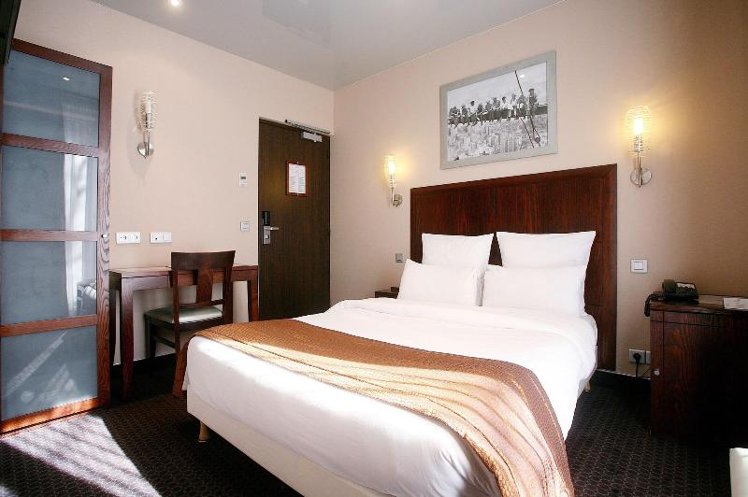 DOUBLE STANDARD Room